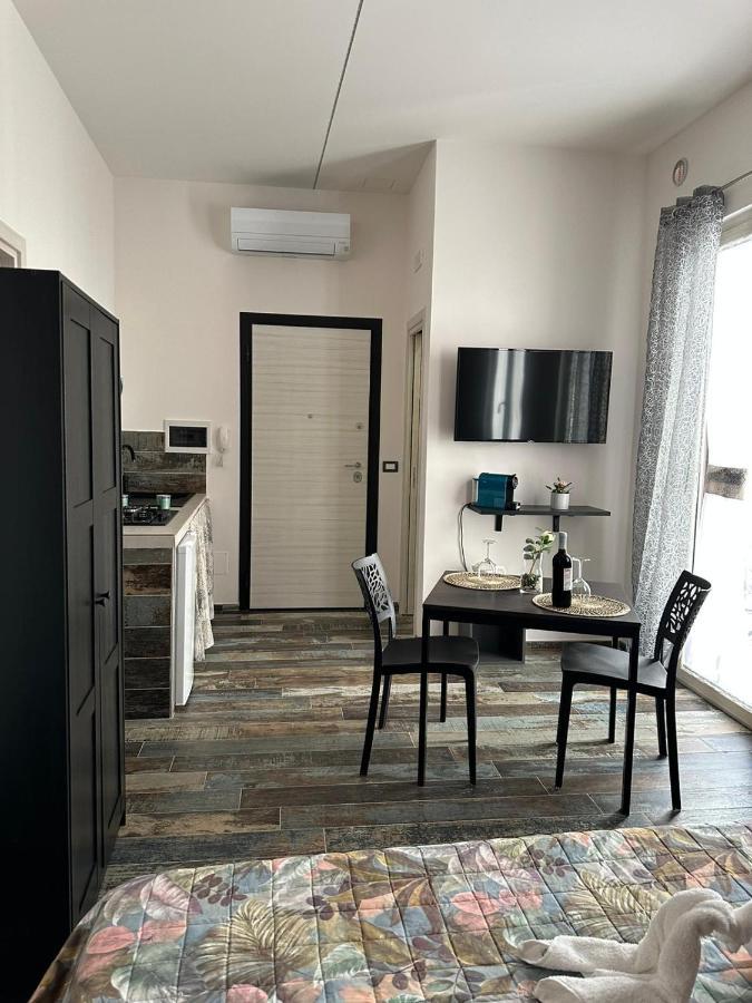 Home J&J باري المظهر الخارجي الصورة